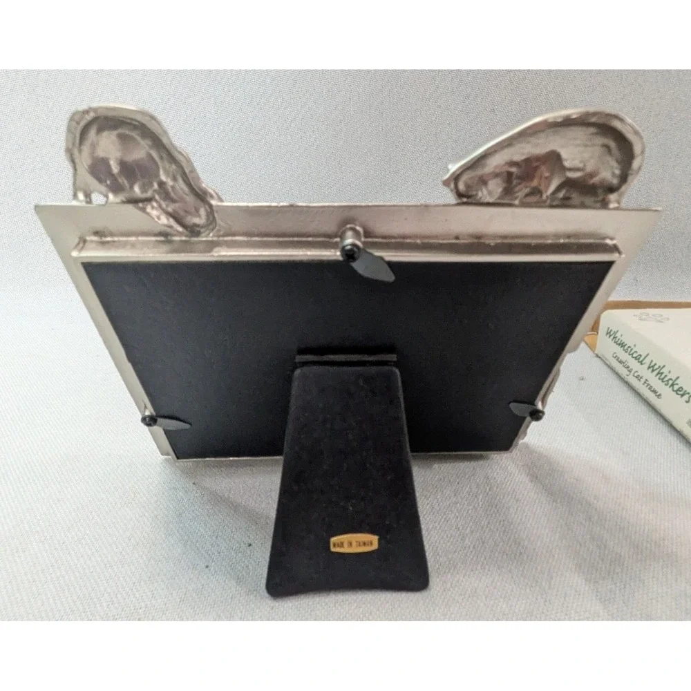 Silvestri Whimsical Whiskers Crawling Cat Frame Silver Aluminum 5x3.5 Excellent